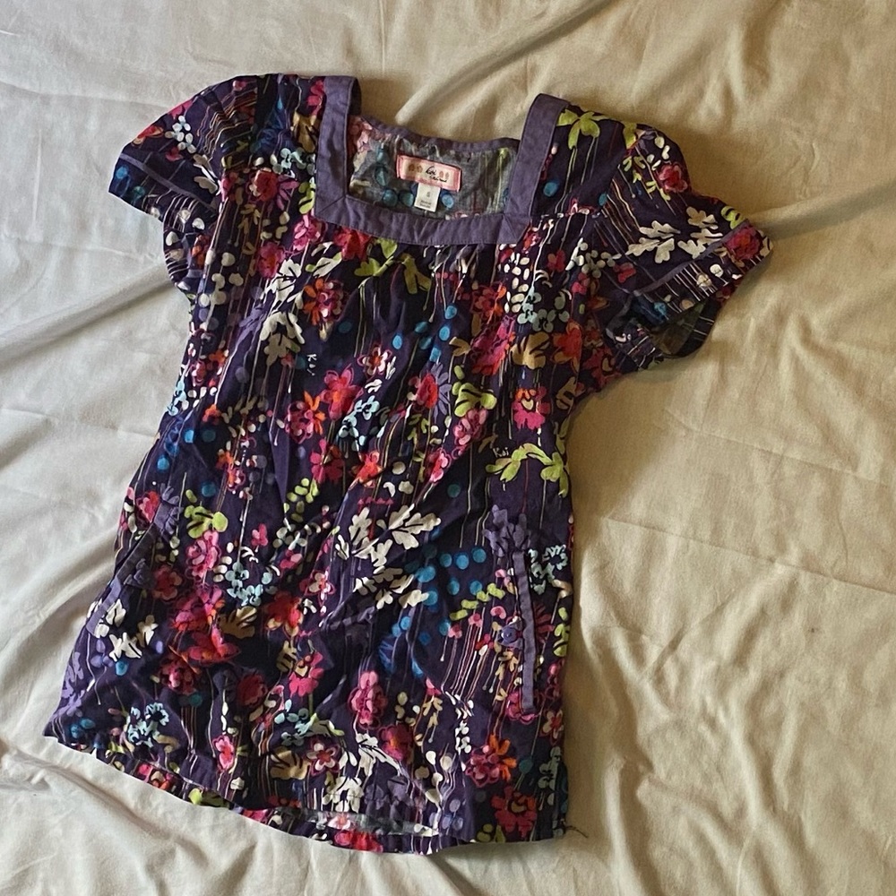 Scrub top